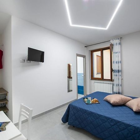Bed and Breakfast Raggio Di Sole Аджерола Экстерьер фото