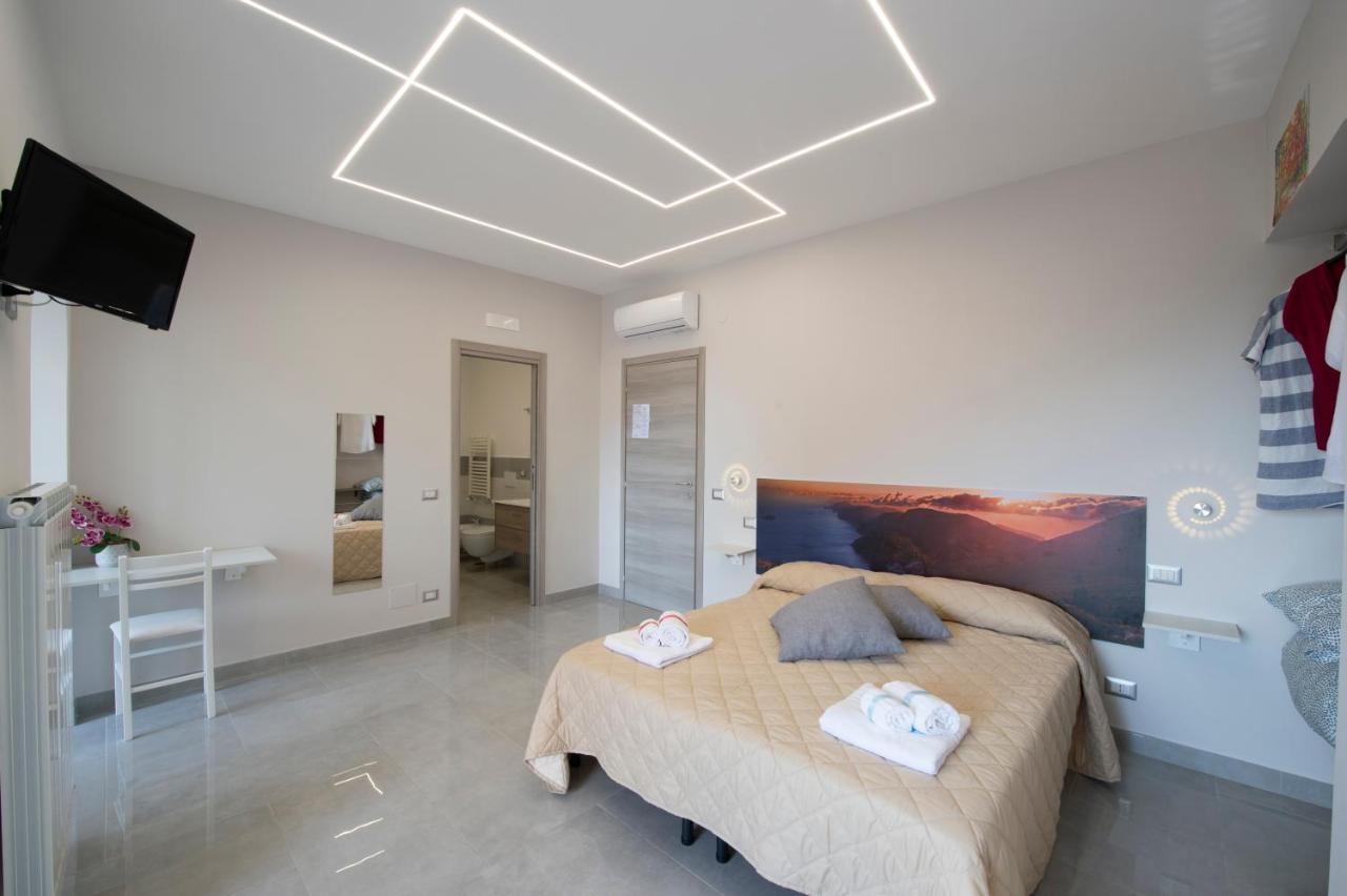 Bed and Breakfast Raggio Di Sole Аджерола Экстерьер фото