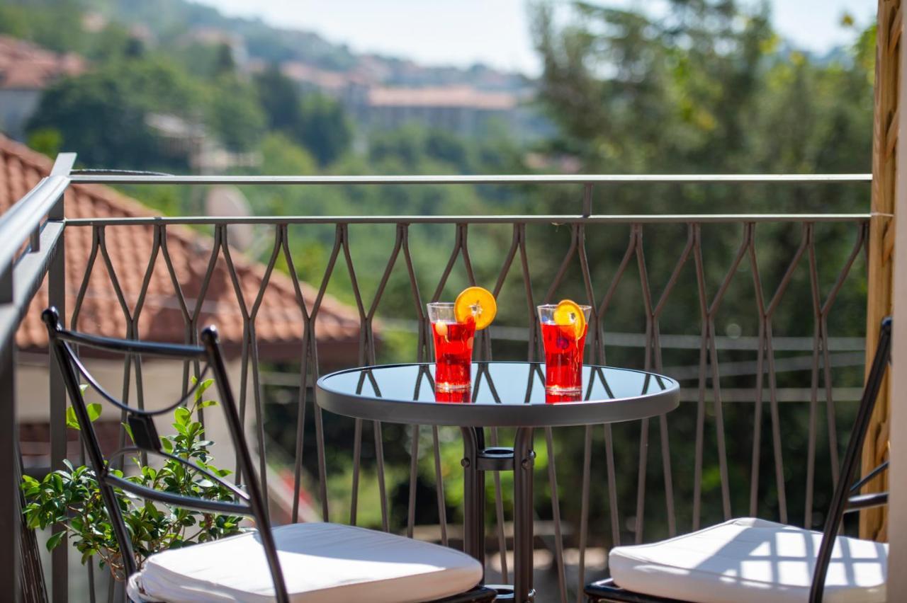 Bed and Breakfast Raggio Di Sole Аджерола Экстерьер фото