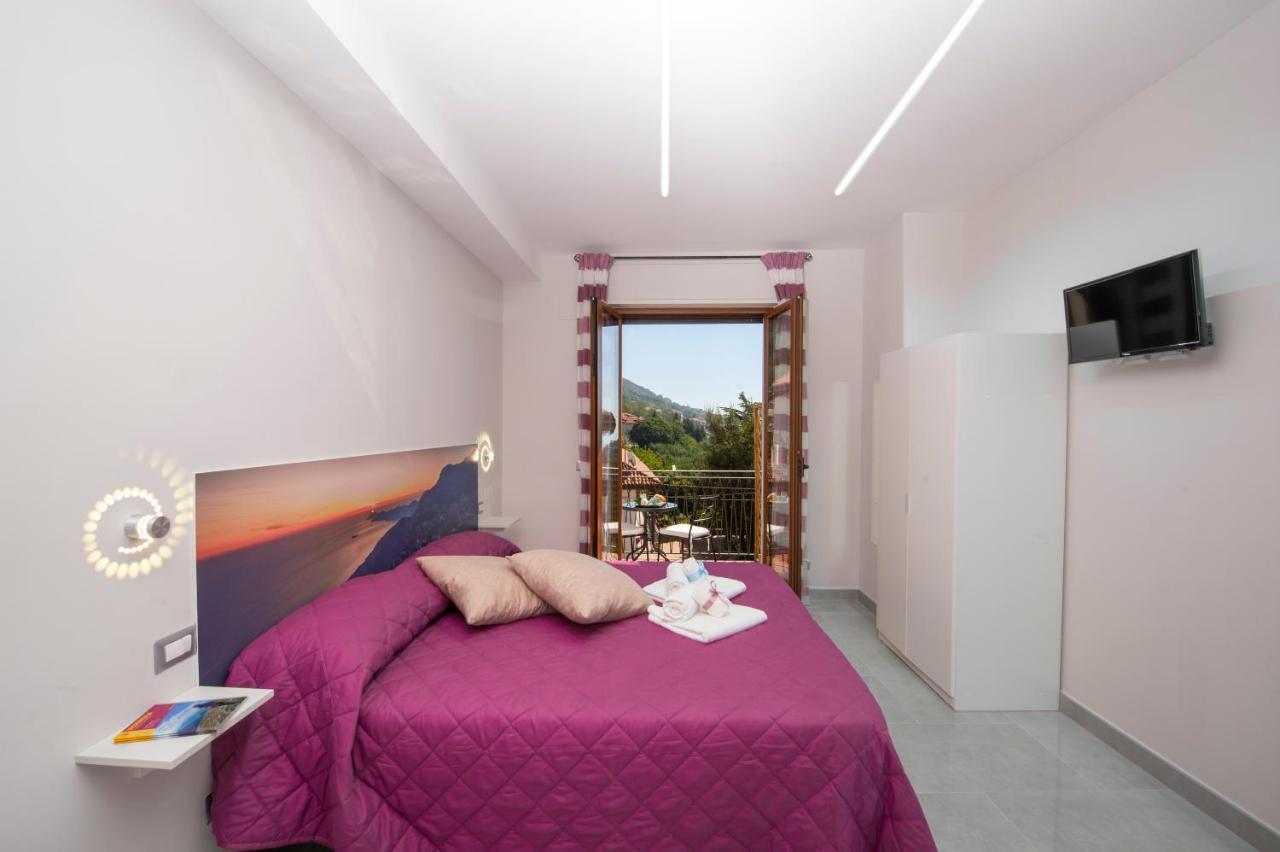 Bed and Breakfast Raggio Di Sole Аджерола Экстерьер фото